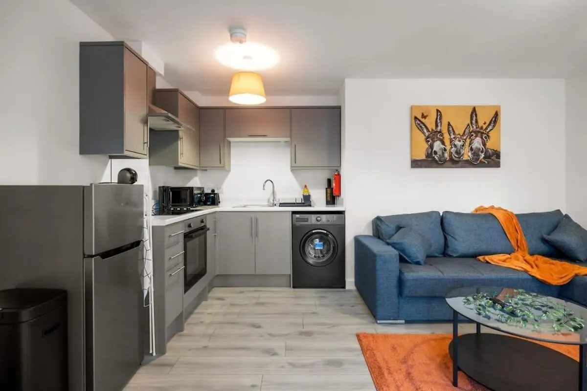 Contemporary 1 Bed Apartment -Belfast East Village 0*, בלפסט בריטניה