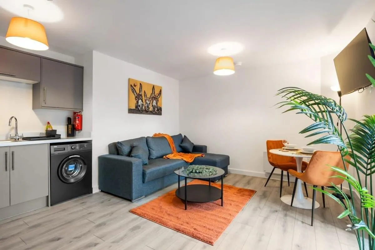 Contemporary 1 Bed Apartment -Belfast East Village בריטניה
